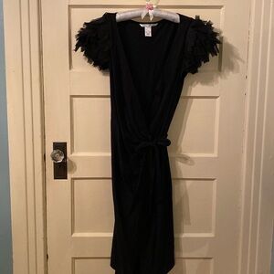 DIANE VON FURSTENBERG Beulah black wrap dress. Size 14